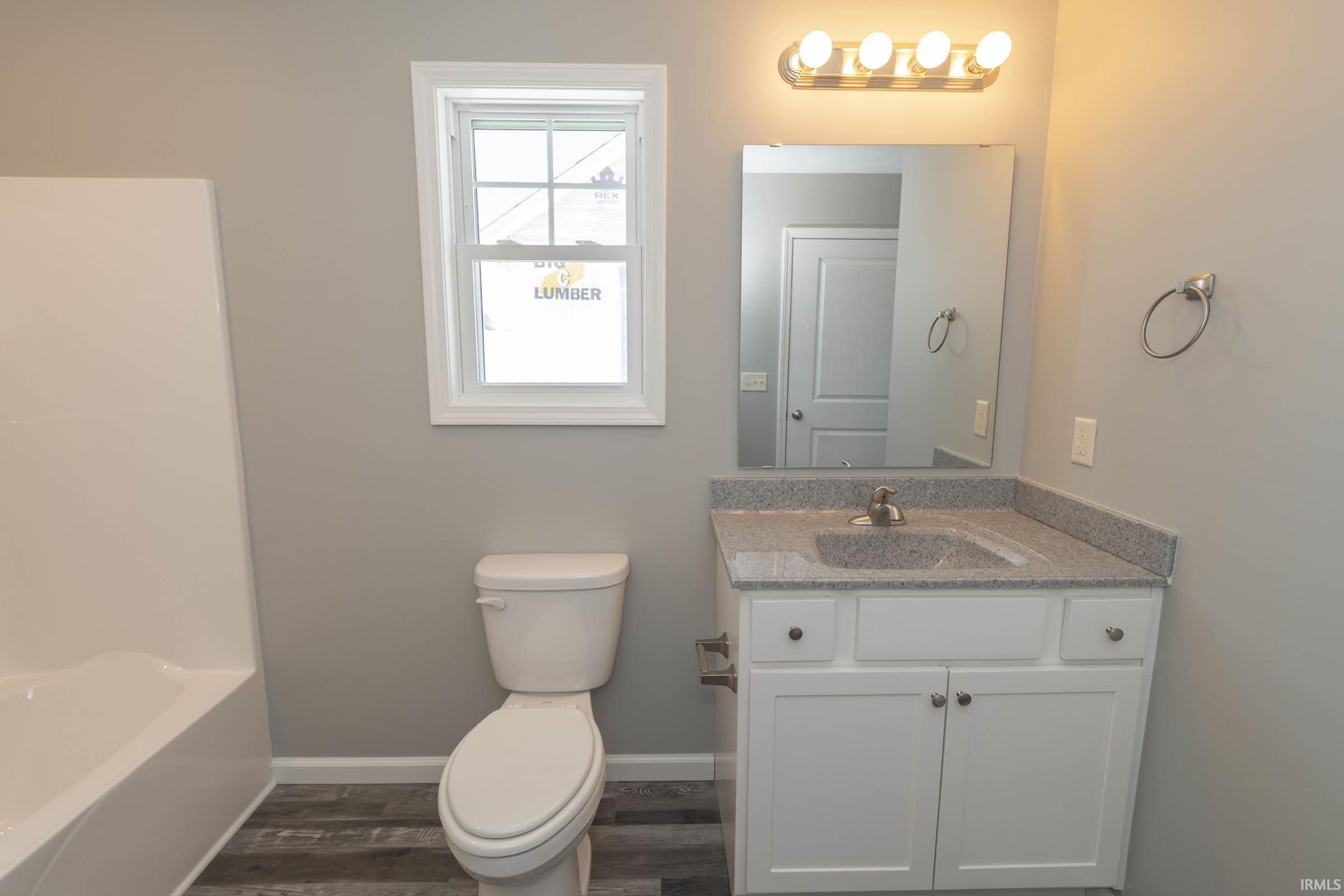 Mishawaka, Indiana 46544, United States, 3 Bedrooms Bedrooms, ,2 BathroomsBathrooms,Residential,Active,82