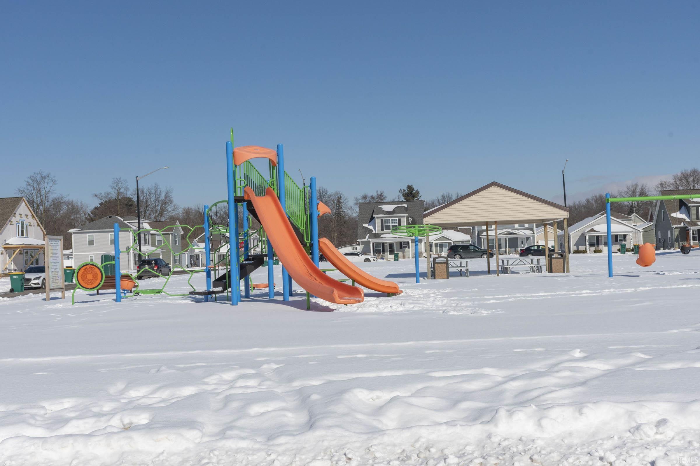 Mishawaka, Indiana 46544, United States, 3 Bedrooms Bedrooms, ,2 BathroomsBathrooms,Residential,Active,82