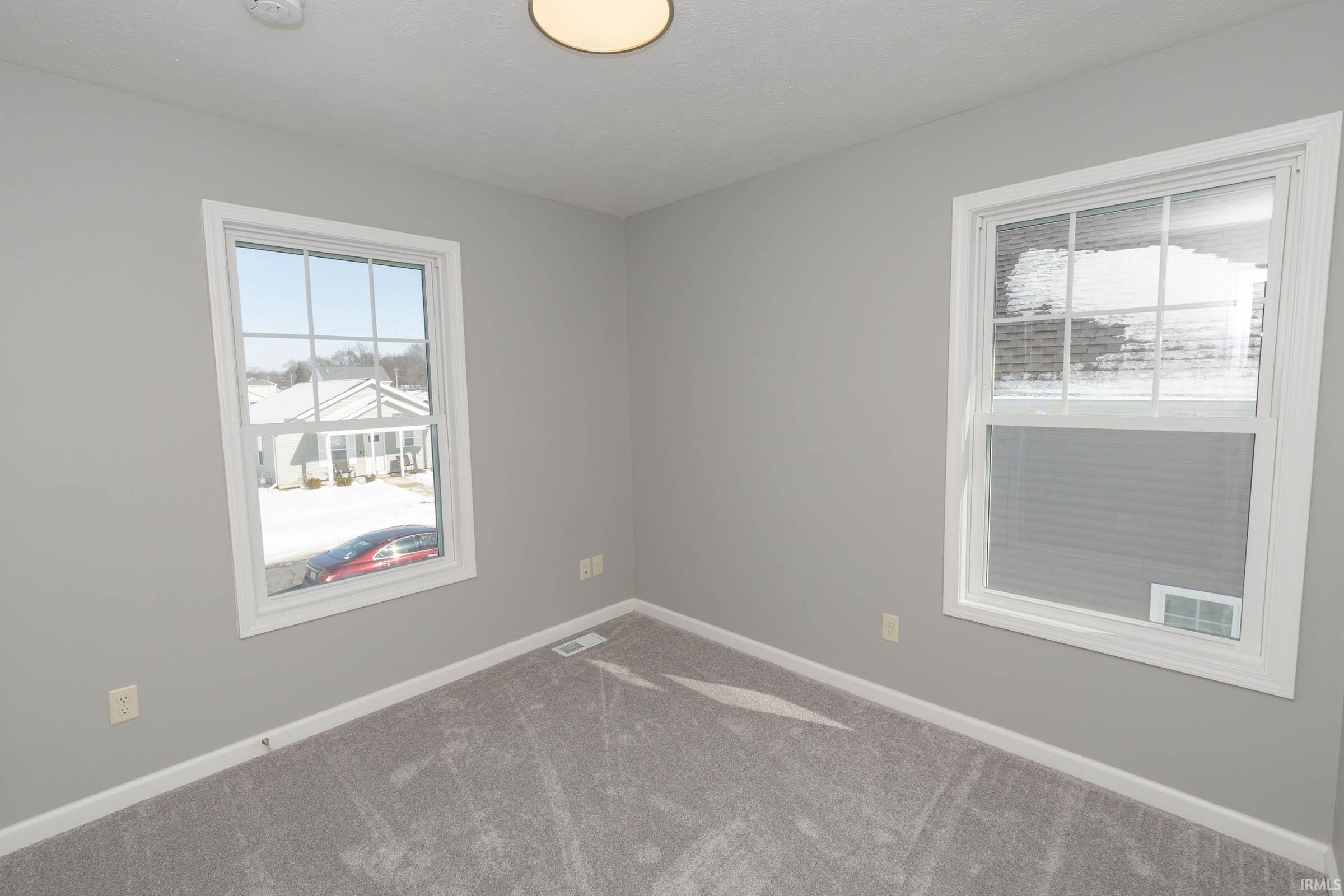 Mishawaka, Indiana 46544, United States, 3 Bedrooms Bedrooms, ,2 BathroomsBathrooms,Residential,Active,82