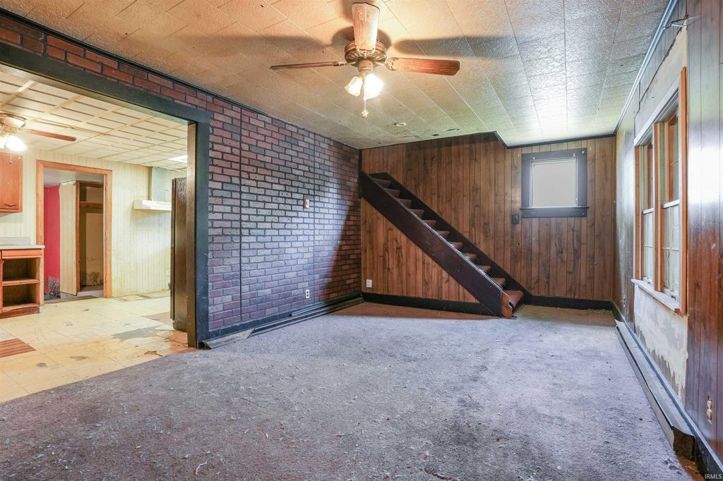 Photo of 1450 E Market Street, Huntington, IN 46750 (MLS # 202540028)