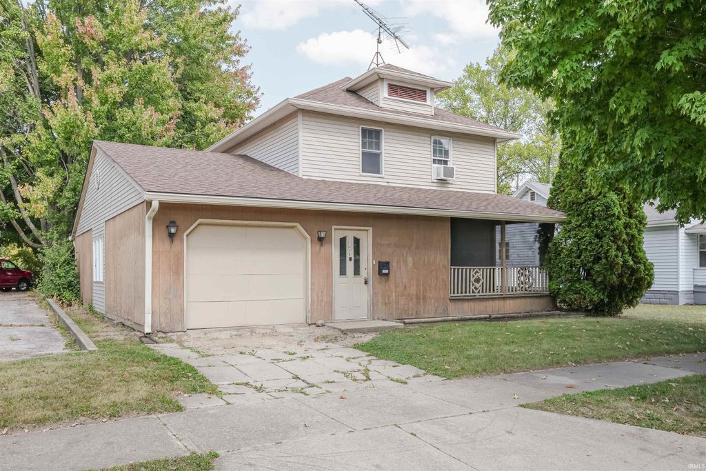 Photo of 1450 E Market Street, Huntington, IN 46750 (MLS # 202540028)