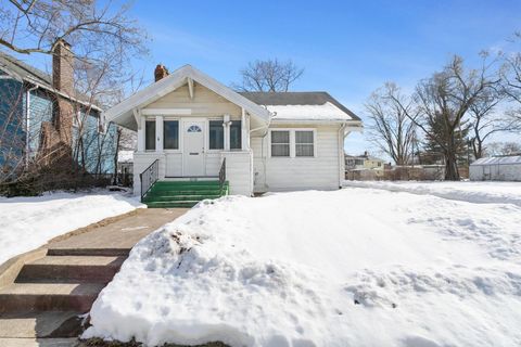 Photo of 1238 Diamond Avenue, South Bend, IN 46628 (MLS # 202604559)