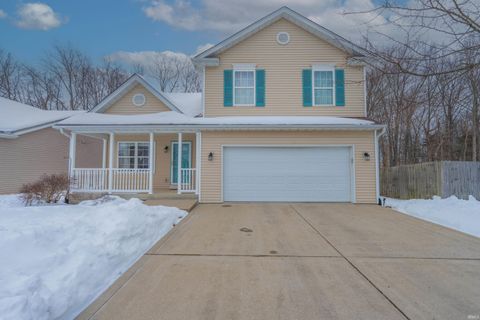 Photo of 659 S Solitude Court, Bloomington, IN 47403 (MLS # 202603560)