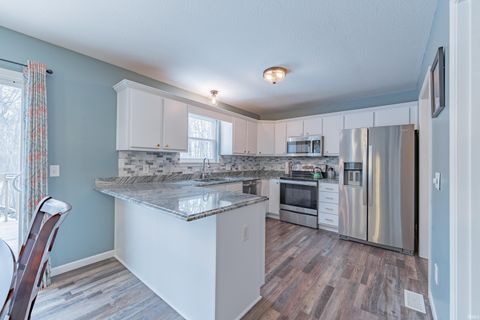 Tiny photo for 659 S Solitude Court, Bloomington, IN 47403 (MLS # 202603560)