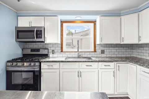 Tiny photo for 1622 Virginia Street, Lafayette, IN 47905 (MLS # 202636893)