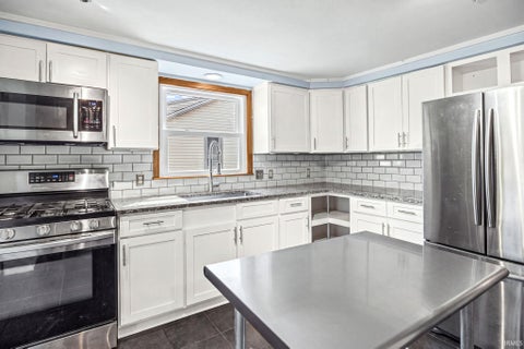 Tiny photo for 1622 Virginia Street, Lafayette, IN 47905 (MLS # 202636893)