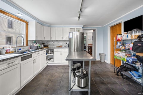 Tiny photo for 1622 Virginia Street, Lafayette, IN 47905 (MLS # 202636893)