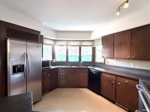 Tiny photo for 952 Gustave Place, Marion, IN 46952 (MLS # 202644949)
