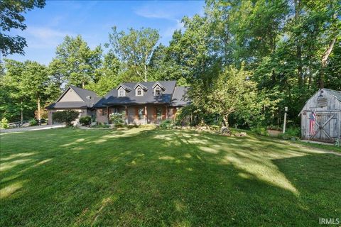 Tiny photo for 1353 S 1038 E, Greentown, IN 46936 (MLS # 202627370)