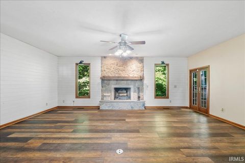 Tiny photo for 1353 S 1038 E, Greentown, IN 46936 (MLS # 202627370)