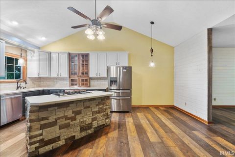 Tiny photo for 1353 S 1038 E, Greentown, IN 46936 (MLS # 202627370)