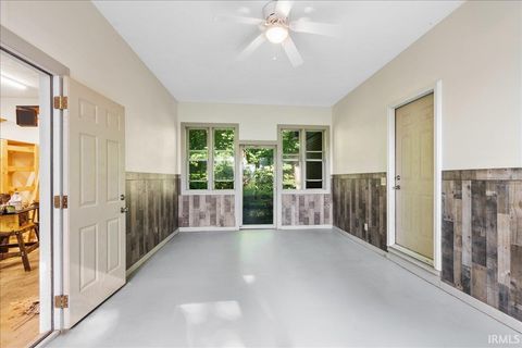 Tiny photo for 1353 S 1038 E, Greentown, IN 46936 (MLS # 202627370)