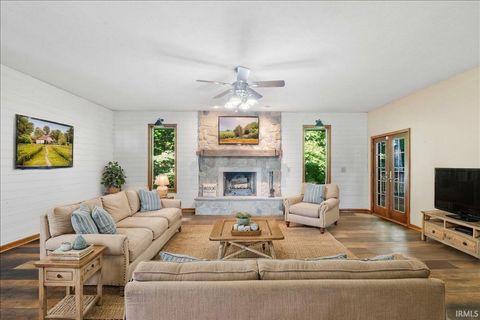Tiny photo for 1353 S 1038 E, Greentown, IN 46936 (MLS # 202627370)