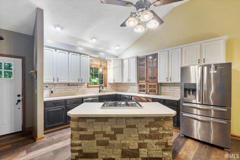Tiny photo for 1353 S 1038 E, Greentown, IN 46936 (MLS # 202627370)