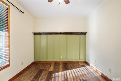 Tiny photo for 1353 S 1038 E, Greentown, IN 46936 (MLS # 202627370)