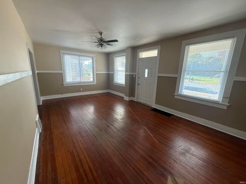 Tiny photo for 1019 W Franklin Street, Evansville, IN 47712 (MLS # 202541359)