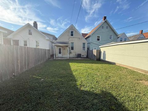 Tiny photo for 1019 W Franklin Street, Evansville, IN 47712 (MLS # 202541359)