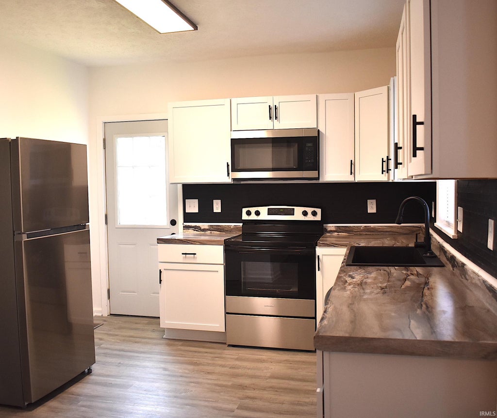 Photo of 206 E Green Street, Frankfort, IN 46041 (MLS # 202628294)
