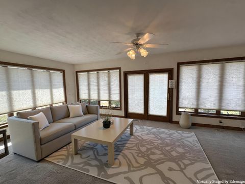 Tiny photo for 816 Lakeside Drive, Kokomo, IN 46901 (MLS # 202538154)