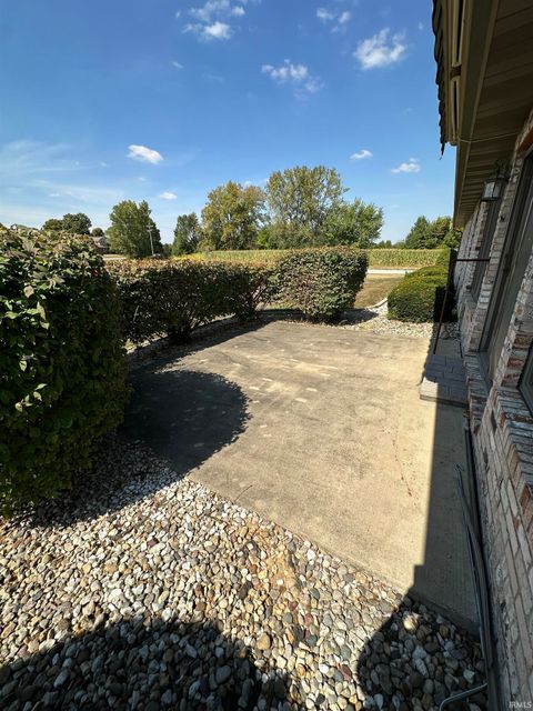 Tiny photo for 816 Lakeside Drive, Kokomo, IN 46901 (MLS # 202538154)
