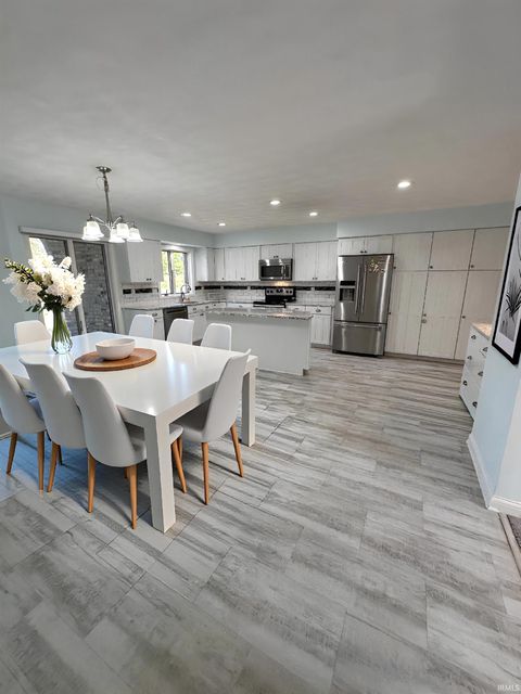 Tiny photo for 816 Lakeside Drive, Kokomo, IN 46901 (MLS # 202538154)