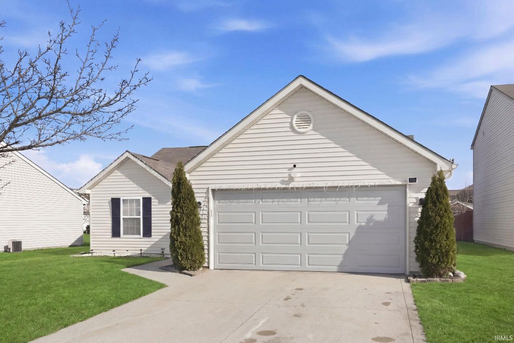 Photo of 7826 Noble Ridge, Fort Wayne, IN 46825 (MLS # 202607377)