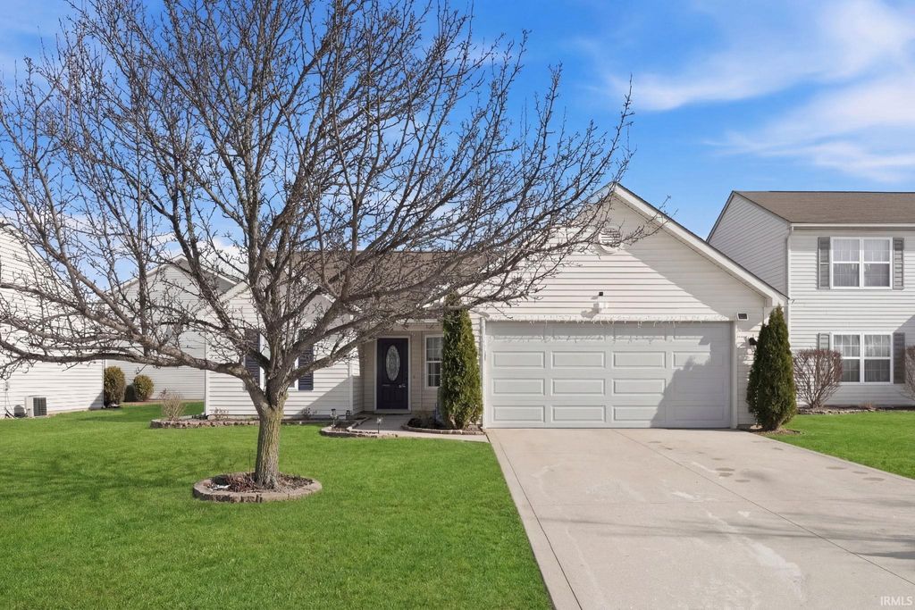 Photo of 7826 Noble Ridge, Fort Wayne, IN 46825 (MLS # 202607377)