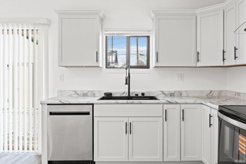 Tiny photo for 1931 S Bell Street, Kokomo, IN 46902 (MLS # 202609013)