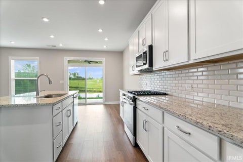 Tiny photo for 5093 Jackson Drive, Newburgh, IN 47630 (MLS # 202613360)