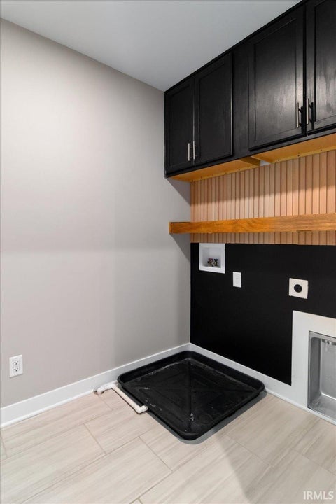 Tiny photo for 5093 Jackson Drive, Newburgh, IN 47630 (MLS # 202613360)