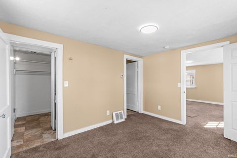 Tiny photo for 702-704 N West Boulevard, Elkhart, IN 46514 (MLS # 202609298)