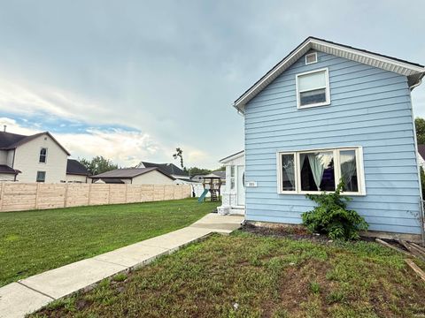 Tiny photo for 221 Grove Street, Logansport, IN 46947 (MLS # 202629192)