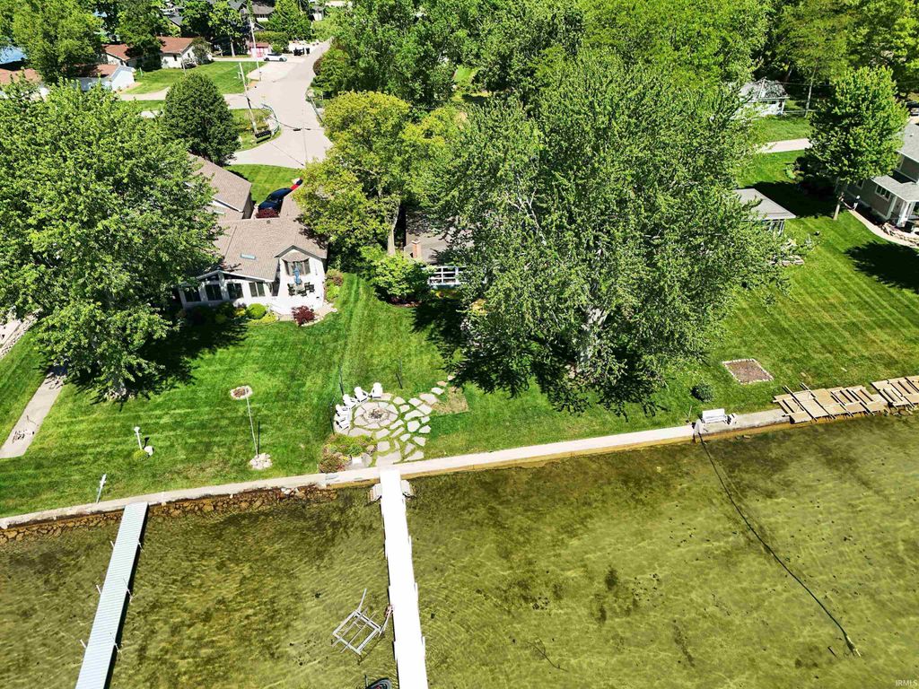 Photo of 140 W Clear Lake Drive, Fremont, IN 46737 (MLS # 202620005)