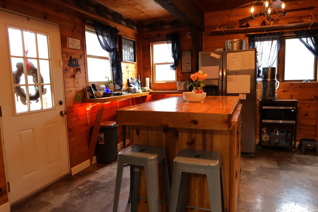 Photo of 5689 E Bland Road, Bloomfield, IN 47424 (MLS # 202607459)