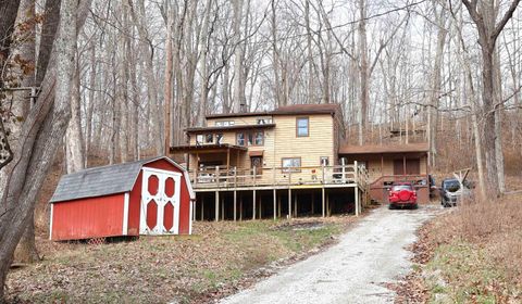 Photo of 5689 E Bland Road, Bloomfield, IN 47424 (MLS # 202607459)