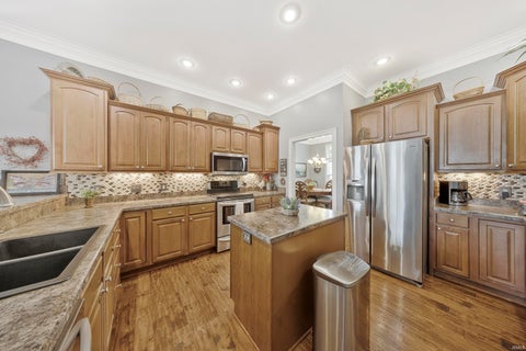 Tiny photo for 1034 Johannes Court, Evansville, IN 47725 (MLS # 202632697)