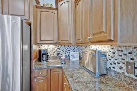 Tiny photo for 1034 Johannes Court, Evansville, IN 47725 (MLS # 202632697)