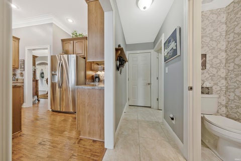 Tiny photo for 1034 Johannes Court, Evansville, IN 47725 (MLS # 202632697)
