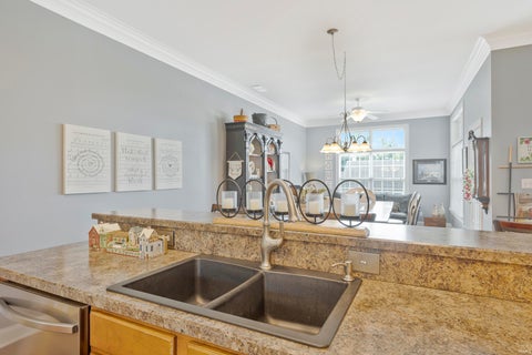Tiny photo for 1034 Johannes Court, Evansville, IN 47725 (MLS # 202632697)