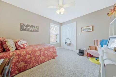 Tiny photo for 1034 Johannes Court, Evansville, IN 47725 (MLS # 202632697)