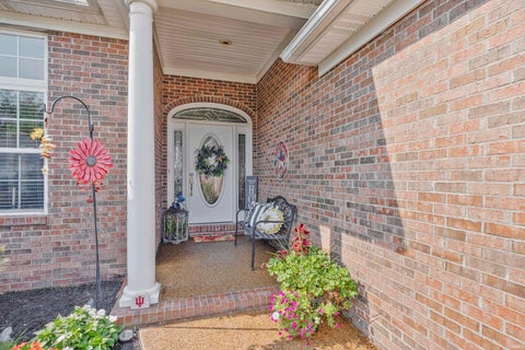 Tiny photo for 1034 Johannes Court, Evansville, IN 47725 (MLS # 202632697)