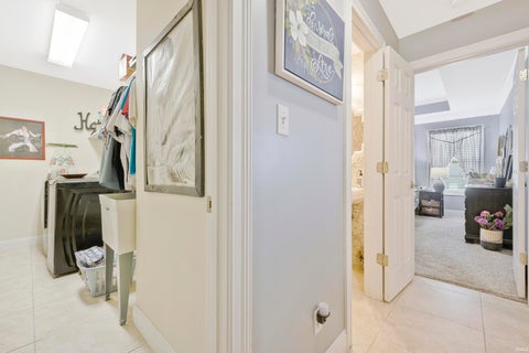 Tiny photo for 1034 Johannes Court, Evansville, IN 47725 (MLS # 202632697)