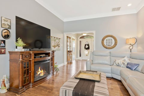 Tiny photo for 1034 Johannes Court, Evansville, IN 47725 (MLS # 202632697)