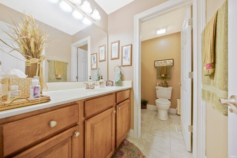 Tiny photo for 1034 Johannes Court, Evansville, IN 47725 (MLS # 202632697)