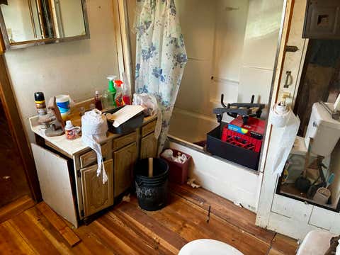 Tiny photo for 130 S Jefferson Street, Princeton, IN 47670 (MLS # 202635307)