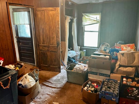 Tiny photo for 130 S Jefferson Street, Princeton, IN 47670 (MLS # 202635307)