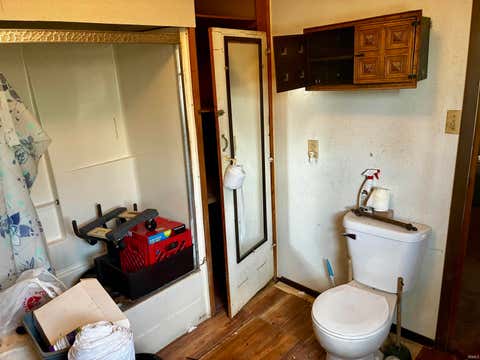 Tiny photo for 130 S Jefferson Street, Princeton, IN 47670 (MLS # 202635307)
