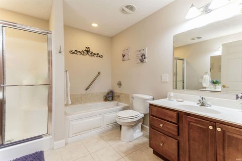 Tiny photo for 513 S Eighth Avenue, Haubstadt, IN 47639 (MLS # 202612398)