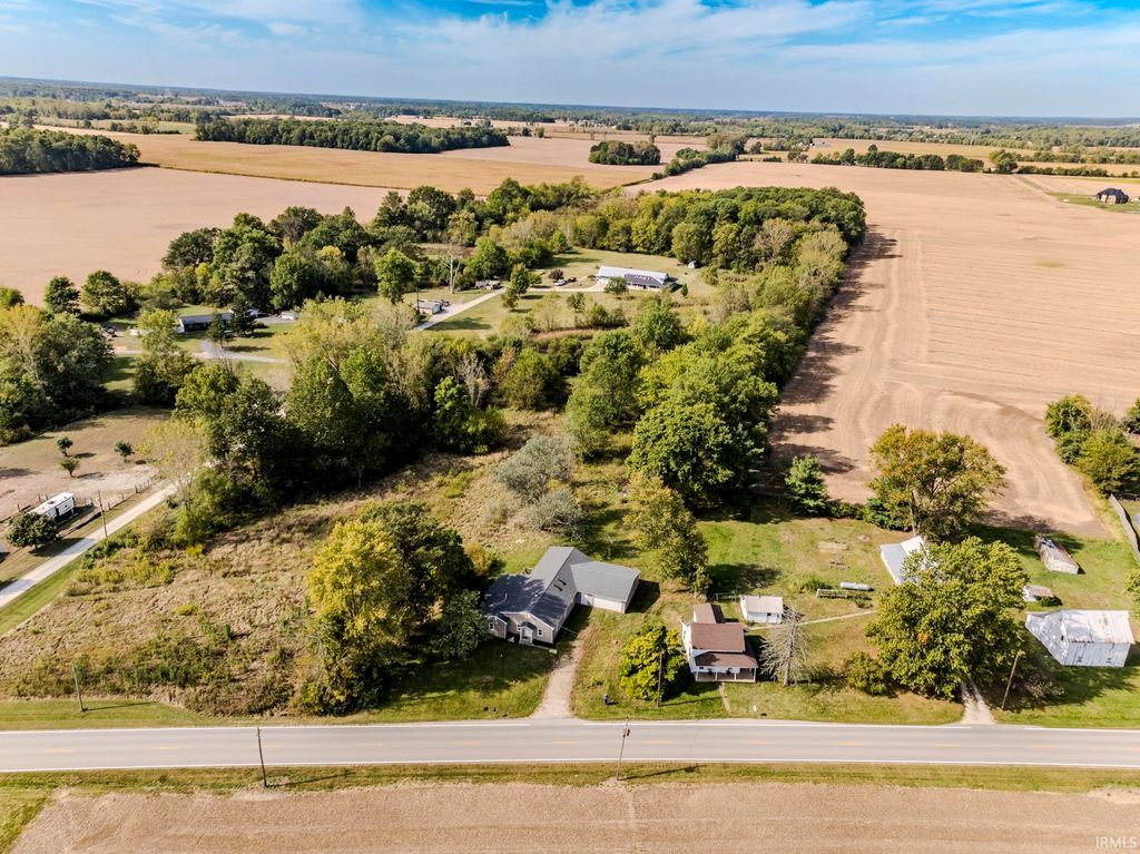 Photo of 10705 N Wheeling Avenue, Muncie, IN 47304 (MLS # 202540516)