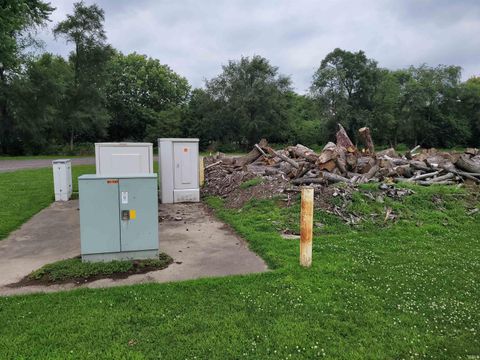 Tiny photo for 2350 state road 25 w Road, Lafayette, IN 47909 (MLS # 202431512)